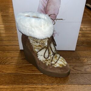 Jessica Simpson Myina Winter Boots Tobacco Brown and White Women’s Size 9.5 NIB